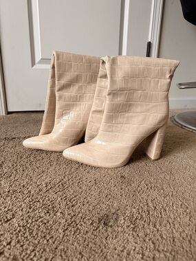 PrettyLittleThing Cream Croc-Effect Slouch Block Heel Boots